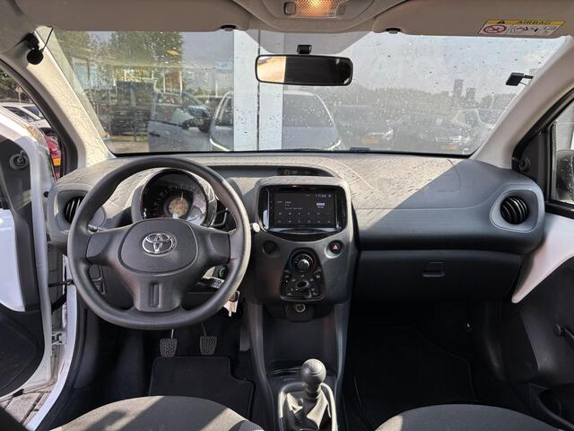 Toyota AYGO 1.0 VVT-i x | Airco | Apple Carplay / Android Auto | Achteruitrijcamera
