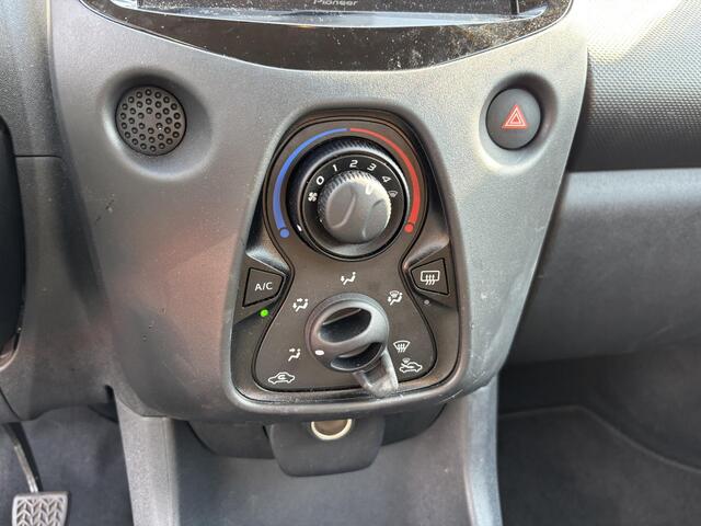 Toyota AYGO 1.0 VVT-i x | Airco | Apple Carplay / Android Auto | Achteruitrijcamera