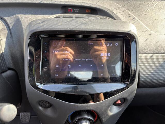 Toyota AYGO 1.0 VVT-i x | Airco | Apple Carplay / Android Auto | Achteruitrijcamera