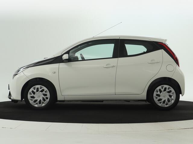 Toyota AYGO 1.0 VVT-i x-play Apple Carplay | Android Auto | Camera | Airco