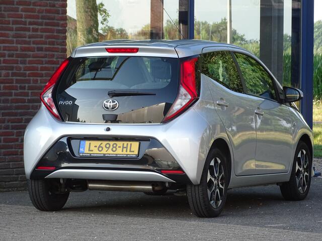 Toyota AYGO 1.0 VVT-i x-play