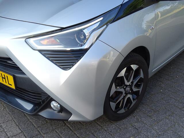 Toyota AYGO 1.0 VVT-i x-play