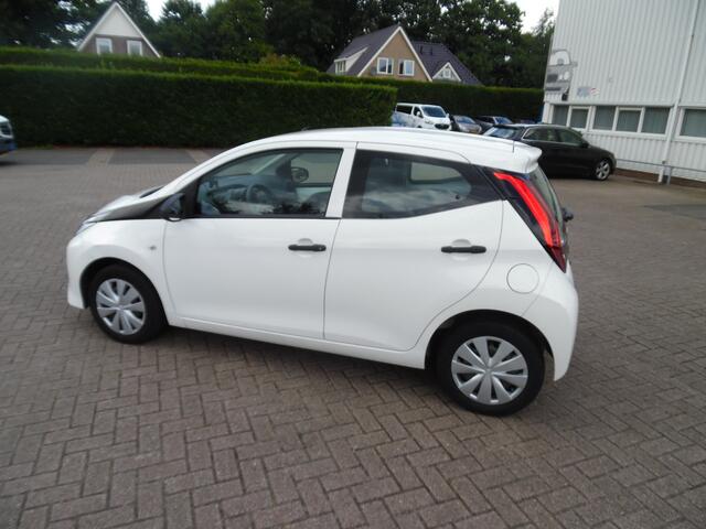 Toyota AYGO 1.0 VVT-i x-fun