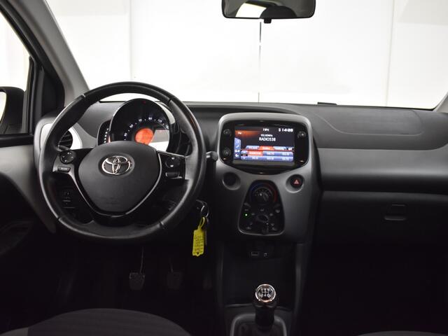 Toyota AYGO 1.0 VVT-i x-play | Carplay | Camera | Led