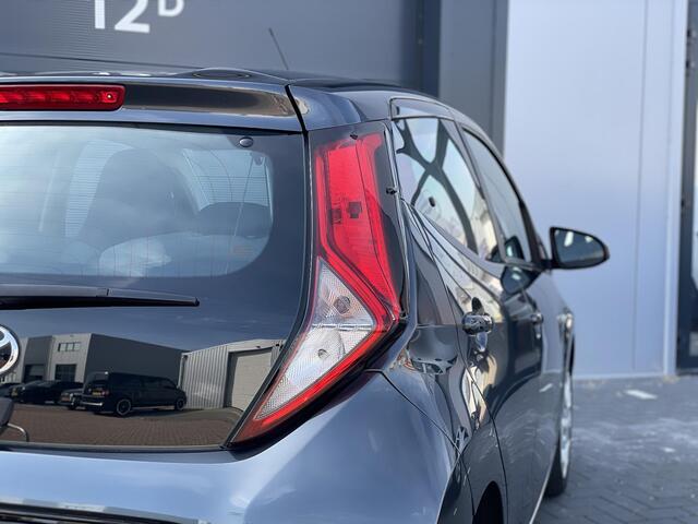 Toyota AYGO 1.0 VVT-i x-play
