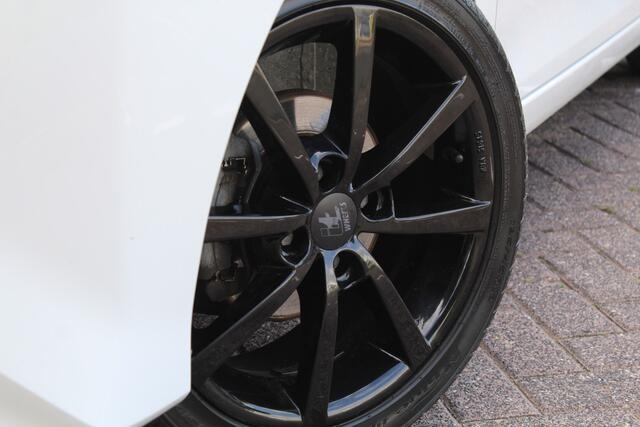 Toyota AYGO 5-deurs 1.0 VVT-i x-play | Rijklaar | LM velgen | Airco | Apple/Android | Camera | Bluetooth | Dealer onderhouden