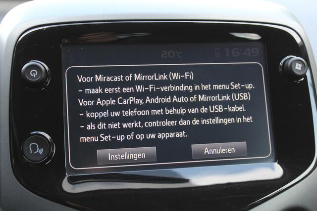 Toyota AYGO 5-deurs 1.0 VVT-i x-play | Rijklaar | LM velgen | Airco | Apple/Android | Camera | Bluetooth | Dealer onderhouden