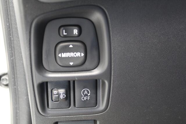 Toyota AYGO 5-deurs 1.0 VVT-i x-play | Rijklaar | LM velgen | Airco | Apple/Android | Camera | Bluetooth | Dealer onderhouden