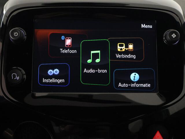 Toyota AYGO 1.0 VVT-i X-JBL Bi-Tone | JBL Premium Audio | Apple Carplay & AndroidAUTO | 1e eigenaar |