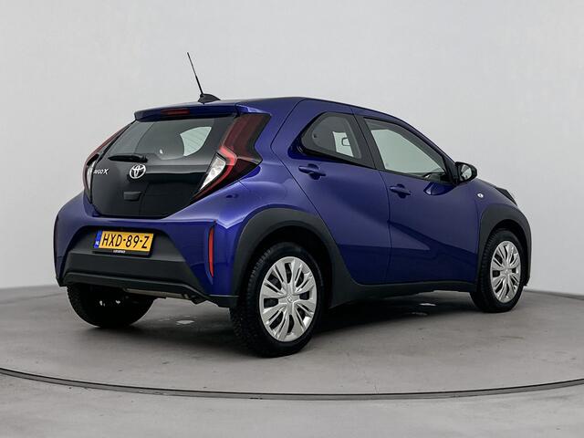 Toyota AYGO X 1.0 VVT-i MT Play Limited | Apple Carplay/Android Auto | Achteruitrijcamera | Bestuurdersstoel In Hoogte Verstelbaar | Buitenspiegels Elektrisch Verwarmd |