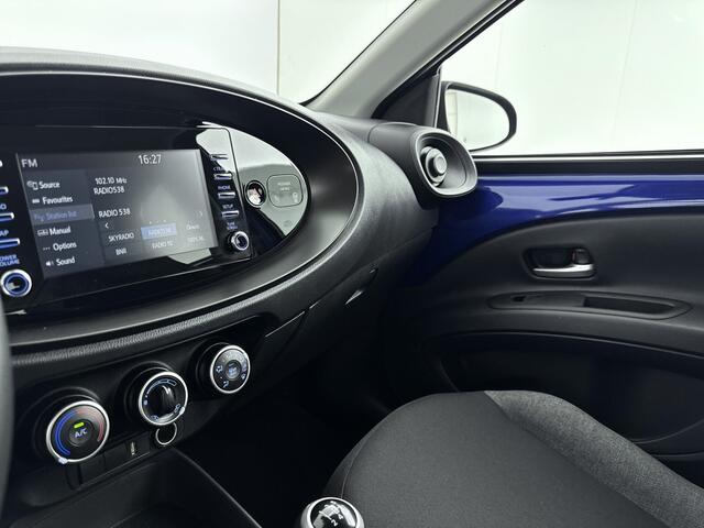 Toyota AYGO X 1.0 VVT-i MT Play Limited | Apple Carplay/Android Auto | Achteruitrijcamera | Bestuurdersstoel In Hoogte Verstelbaar | Buitenspiegels Elektrisch Verwarmd |