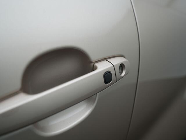 Toyota AYGO X 1.0 VVT-i MT Limited - RIJKLAARPRIJS - Achteruitrijcamera - Apple Carplay/Android Auto - 18 inch velgen