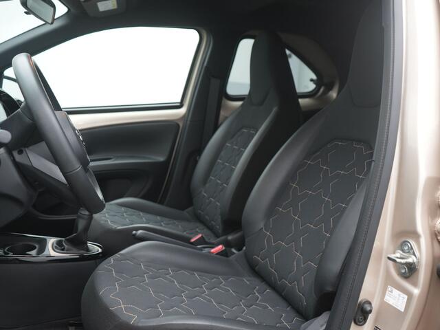Toyota AYGO X 1.0 VVT-i MT Limited - RIJKLAARPRIJS - Achteruitrijcamera - Apple Carplay/Android Auto - 18 inch velgen