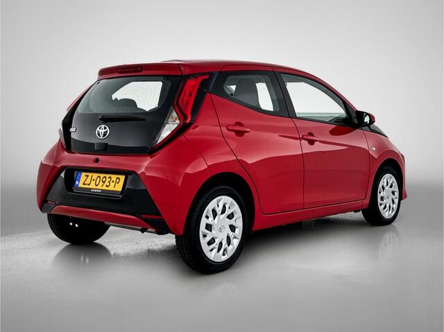 Toyota AYGO 1.0 VVT-i x-play *automaat | Airco | Apple Carplay/Anrdriod Auto | Camera |
