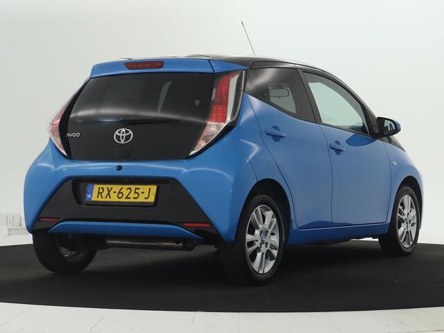 Toyota AYGO 1.0 VVT-i X-Joy | Bi-Tone | Climate control |
