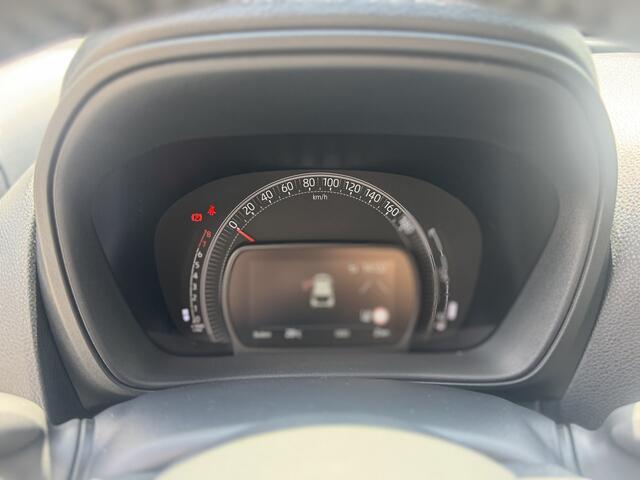 Toyota AYGO X 1.0 VVT-i MT Pulse Apple/Android, Cruise, 17inch velgen, Voorstoelen verwarmd , All-in Rijklaarprijs