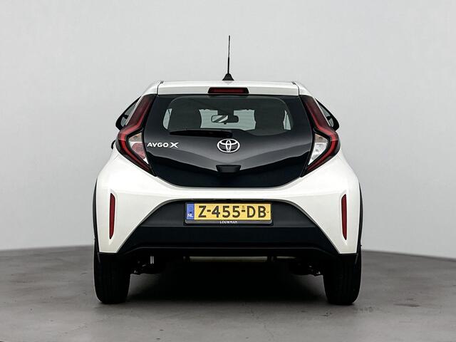 Toyota AYGO X 1.0 VVT-i S-CVT Play | NL-Auto | Automaat | Parkeercamera | Apple Carplay -/ Android Auto |