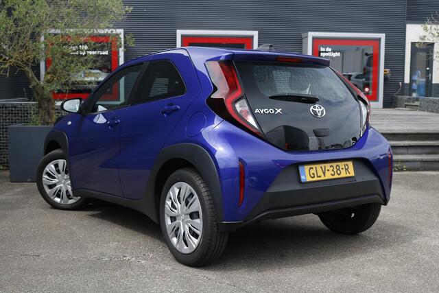Toyota AYGO X 1.0 VVT-i MT Play