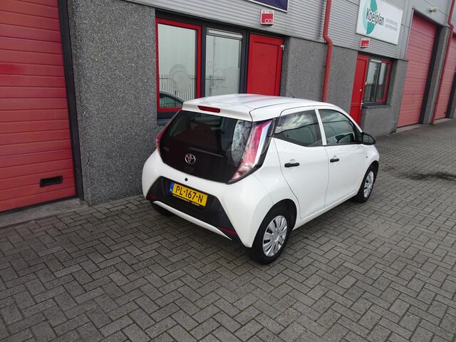 Toyota AYGO 1.0 VVT-i x-fun airco