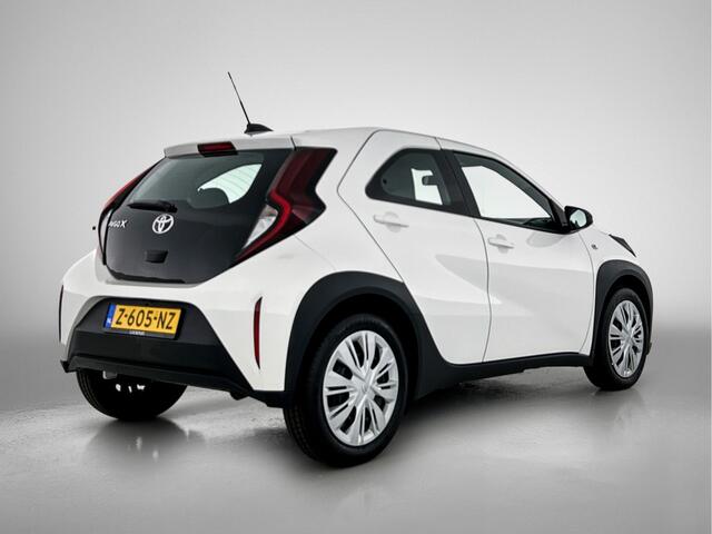Toyota AYGO X 1.0 VVT-i MT Play | Apple Carplay | Adaptive Cruise control | Airconditioning | Camera |