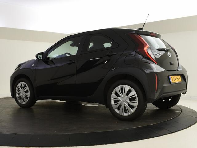 Toyota AYGO 1.0 VVT-i S-CVT Play | Parkeersensoren V+A | Camera
