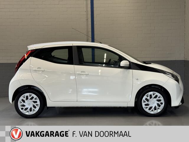 Toyota AYGO 1.0 VVT-i x-play