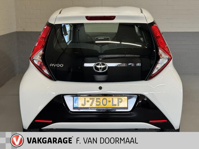 Toyota AYGO 1.0 VVT-i x-play