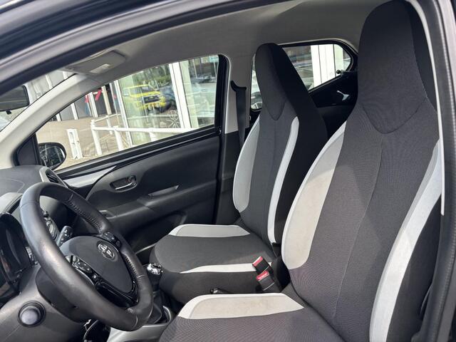 Toyota AYGO 1.0 VVT-i x-nav