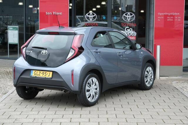 Toyota AYGO 1.0 VVT-i MT Play | Achteruitrijcamera | Buitenspiegels, elektri