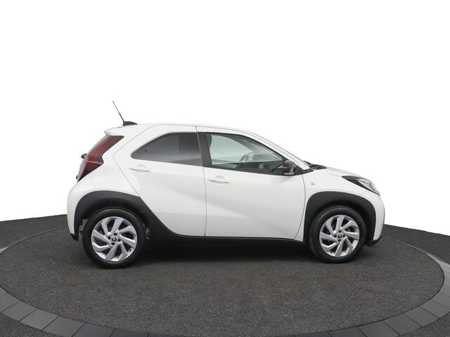Toyota AYGO X 1.0 VVT-i S-CVT first | Automaat | Climate control | Lichtmetalen velgen | Privacy glass |