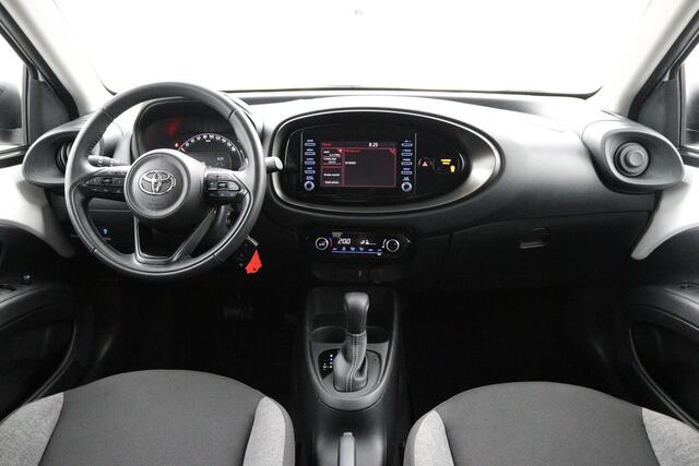 Toyota AYGO X 1.0 VVT-i S-CVT first | Automaat | Climate control | Lichtmetalen velgen | Privacy glass |