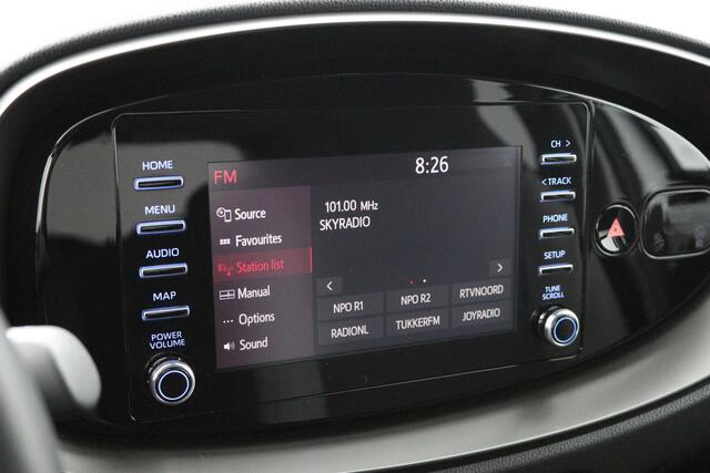 Toyota AYGO X 1.0 VVT-i S-CVT first | Automaat | Climate control | Lichtmetalen velgen | Privacy glass |