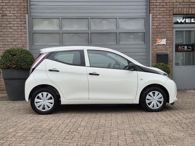 Toyota AYGO 1.0 VVT-i x-fun Airco, Lichtmetalen Velgen.