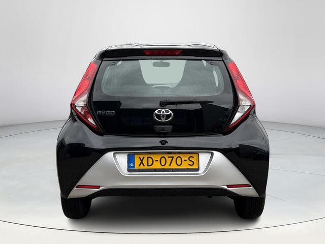 Toyota AYGO 1.0 VVT-i x-play **AIRCO/ BEGRENZER/ PARKEERCAMERA/ GARANTIE**