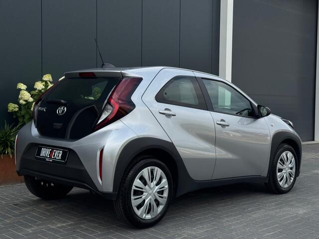 Toyota AYGO 1.0 VVT-i MT Play NAVI AIRCO CAMERA ELEK PAKKET GARANTIE
