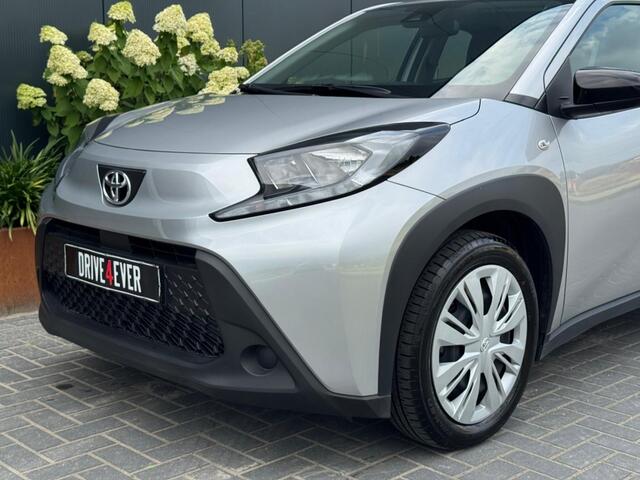 Toyota AYGO 1.0 VVT-i MT Play NAVI AIRCO CAMERA ELEK PAKKET GARANTIE