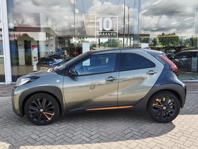 Toyota AYGO 1.0 VVT-i MT Limited | Navi | JBL | Sensoren v/a | Stoelverwarmi