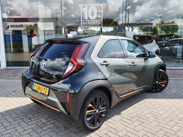 Toyota AYGO 1.0 VVT-i MT Limited | Navi | JBL | Sensoren v/a | Stoelverwarmi