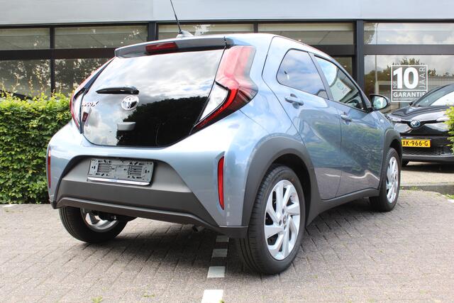 Toyota AYGO X 1.0 VVT-i MT first | Rijklaar | Stoelverw. | LED | Clima | Camera | Apple/Android | Privacyglass | Adap.cruise