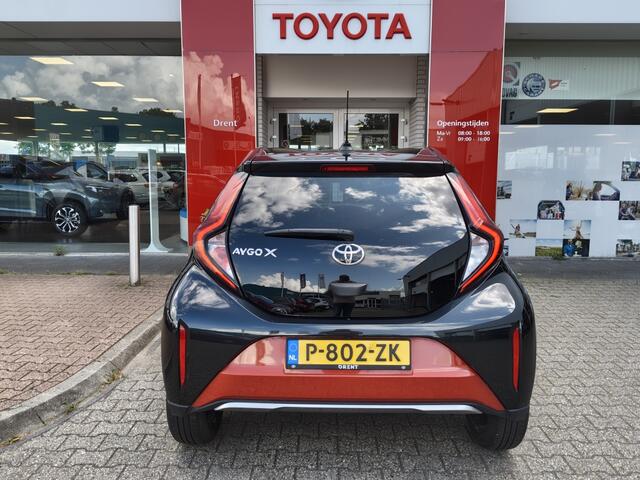 Toyota AYGO 1.0 VVT-i MT Envy | Navi | Draadloze Telefoonlader | Android Aut