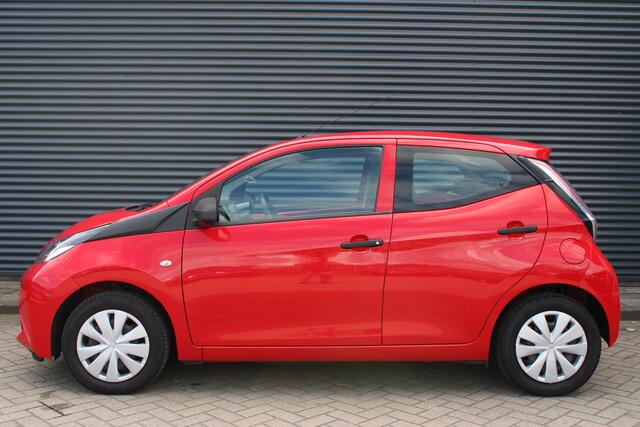 Toyota AYGO 1.0 VVT-i x-fun 5-Deurs Airco Cruise Control Bluetooth NL-Auto
