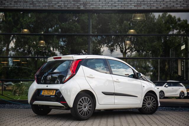 Toyota AYGO 1.0 VVT-i x-play