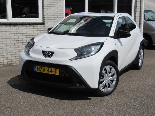 Toyota AYGO X 1.0 VVT-i MT Play camera,key less,stoelverwarming