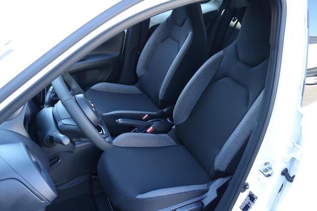 Toyota AYGO X 1.0 VVT-i MT play, Nieuw en snel leverbaar met ¤ 1.000 inruilpremie!