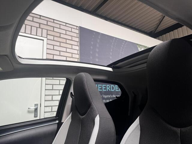 Toyota AYGO 1.0 VVT-i x-clusiv Cabrio 5-Deurs