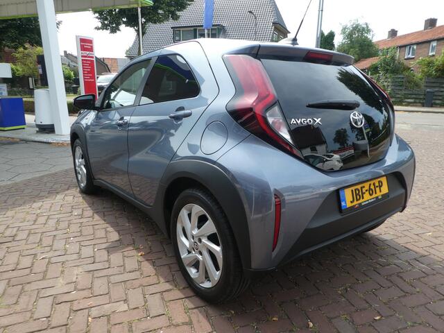 Toyota AYGO X 1.0 VVT-i MT Envy