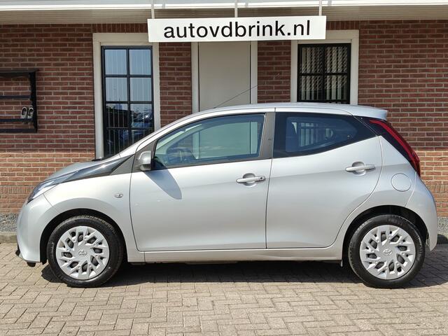Toyota AYGO 1.0 VVT-i x-play, CAMERA / CRUISE CONTROL / NAP