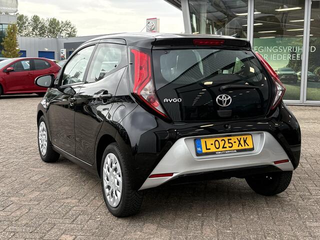 Toyota AYGO 1.0 VVT-i x-play