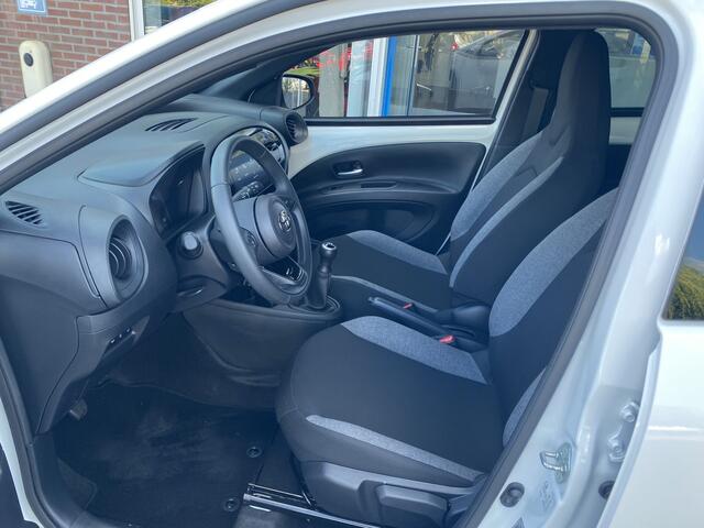 Toyota AYGO X 1.0 VVT-i MT First Lichtmetaal Stoelverwarming