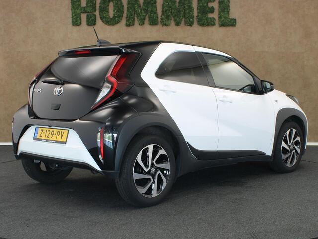 Toyota AYGO X 1.0 VVT-i S-CVT Pulse - ORIGINEEL NEDERLANDSE AUTO - AFKOMSTIG VAN 1E EIGENAAR - 17 INCH LICHT METALEN VELGEN - CAMERA - CLIMATE CONTROL - TWO TONE LAK - ADAPTIEVE CRUISE CONTROL